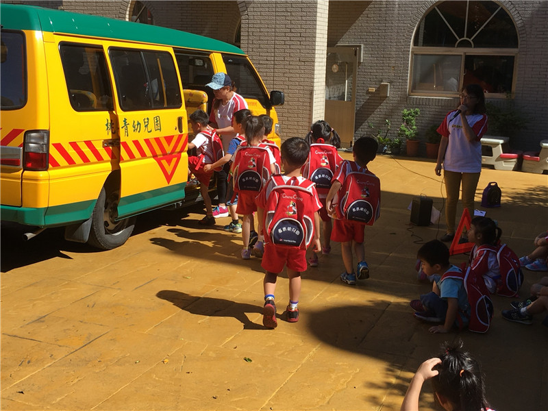 107學年度-幼童專用車逃生演練